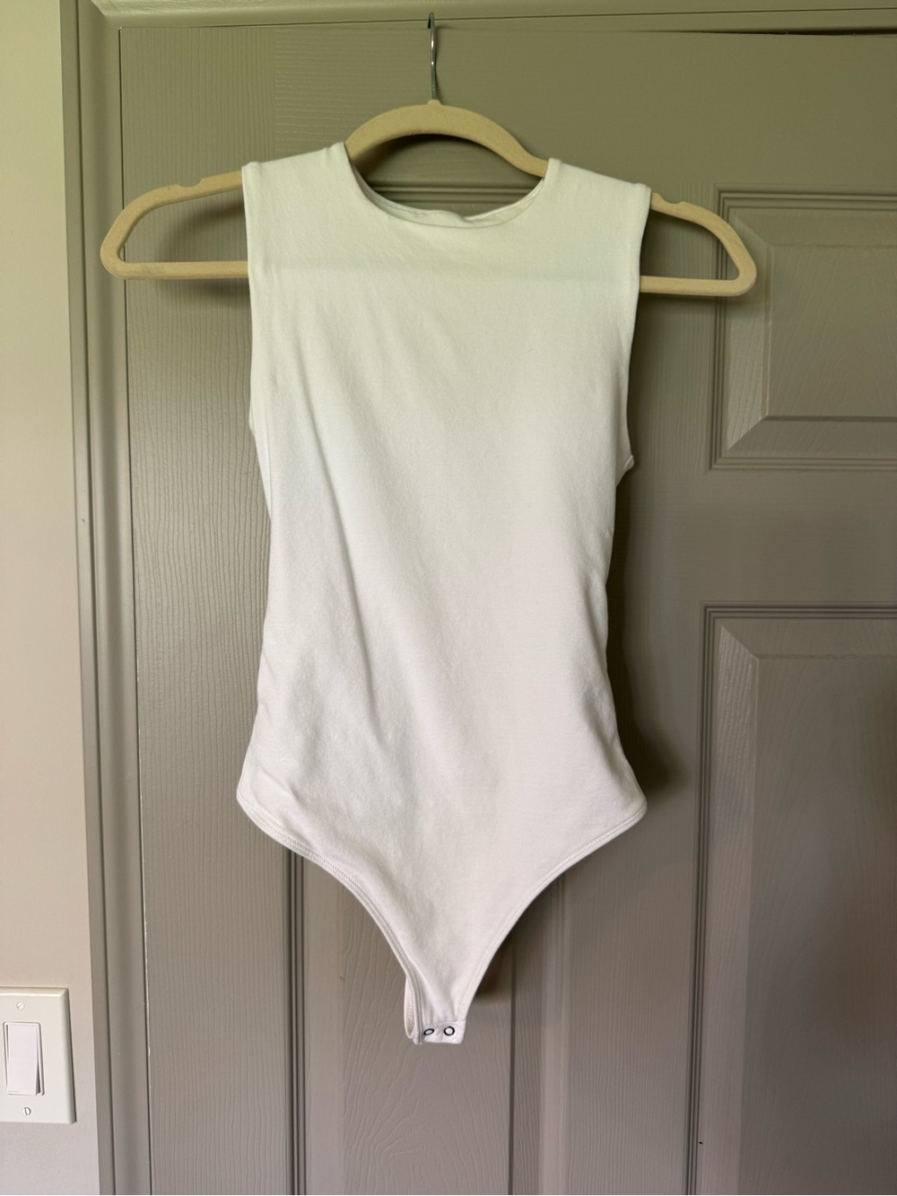Abercrombie & Fitch White Sleeveless Women’s One-Piece Bodysuit
